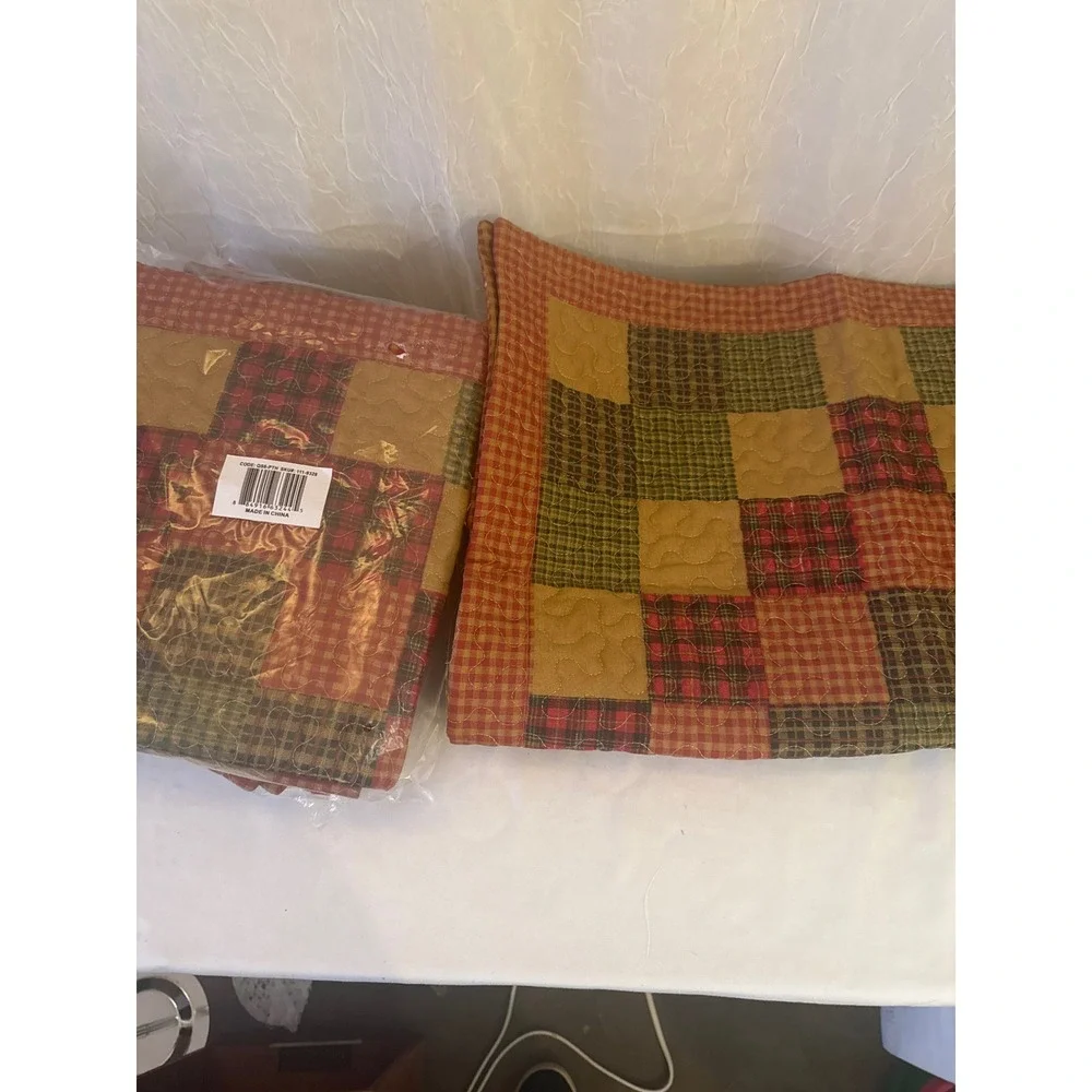 NWT Patchwork Quilted Pillow Shams Standard Red Green Tan Gingham Rustic
